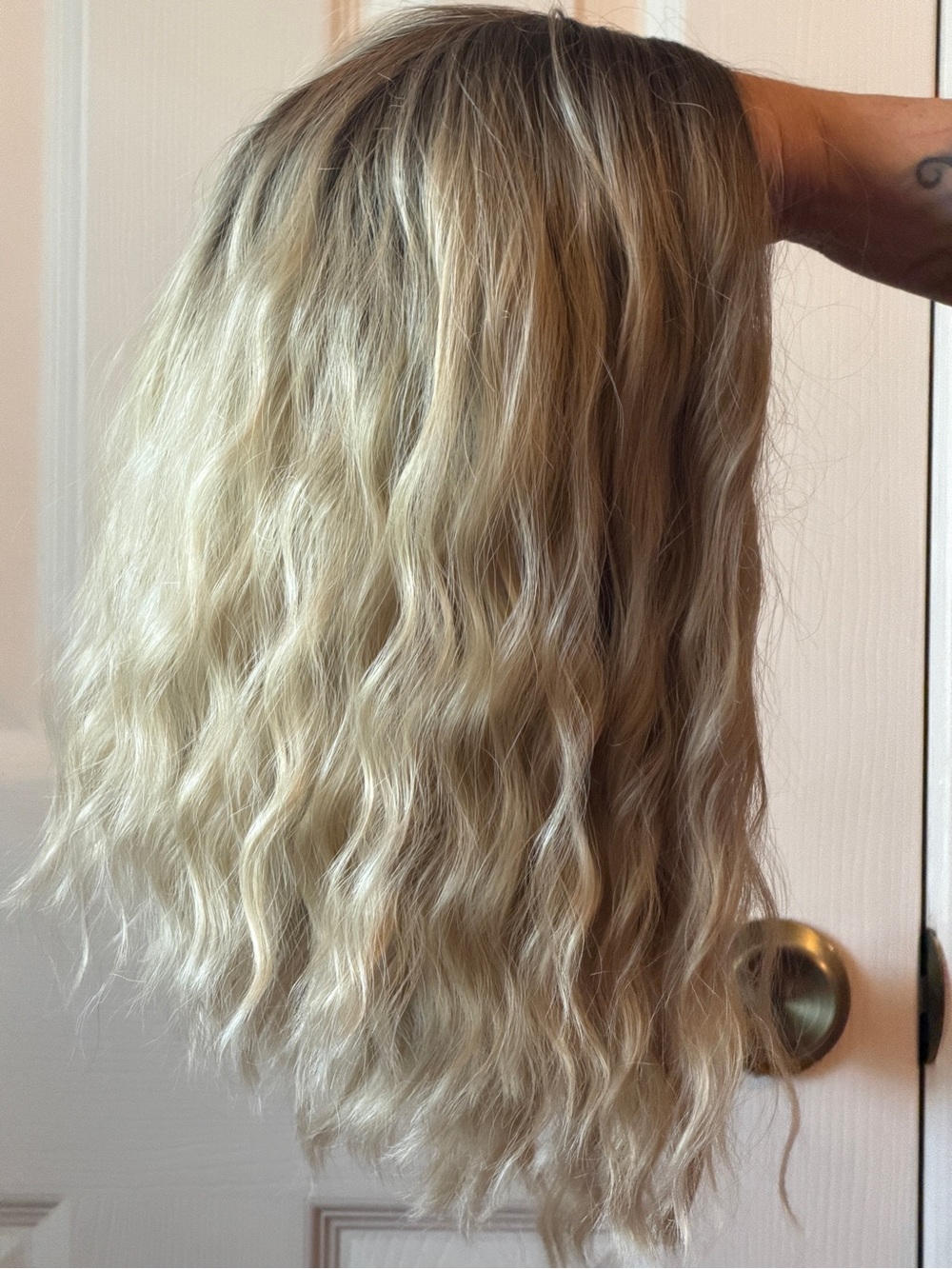 Blonde rooted basic wig